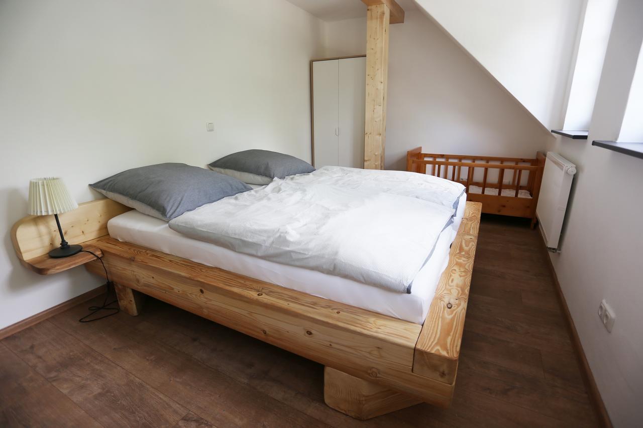Apartmán Altes -Haus Gattendorf Exteriér fotografie