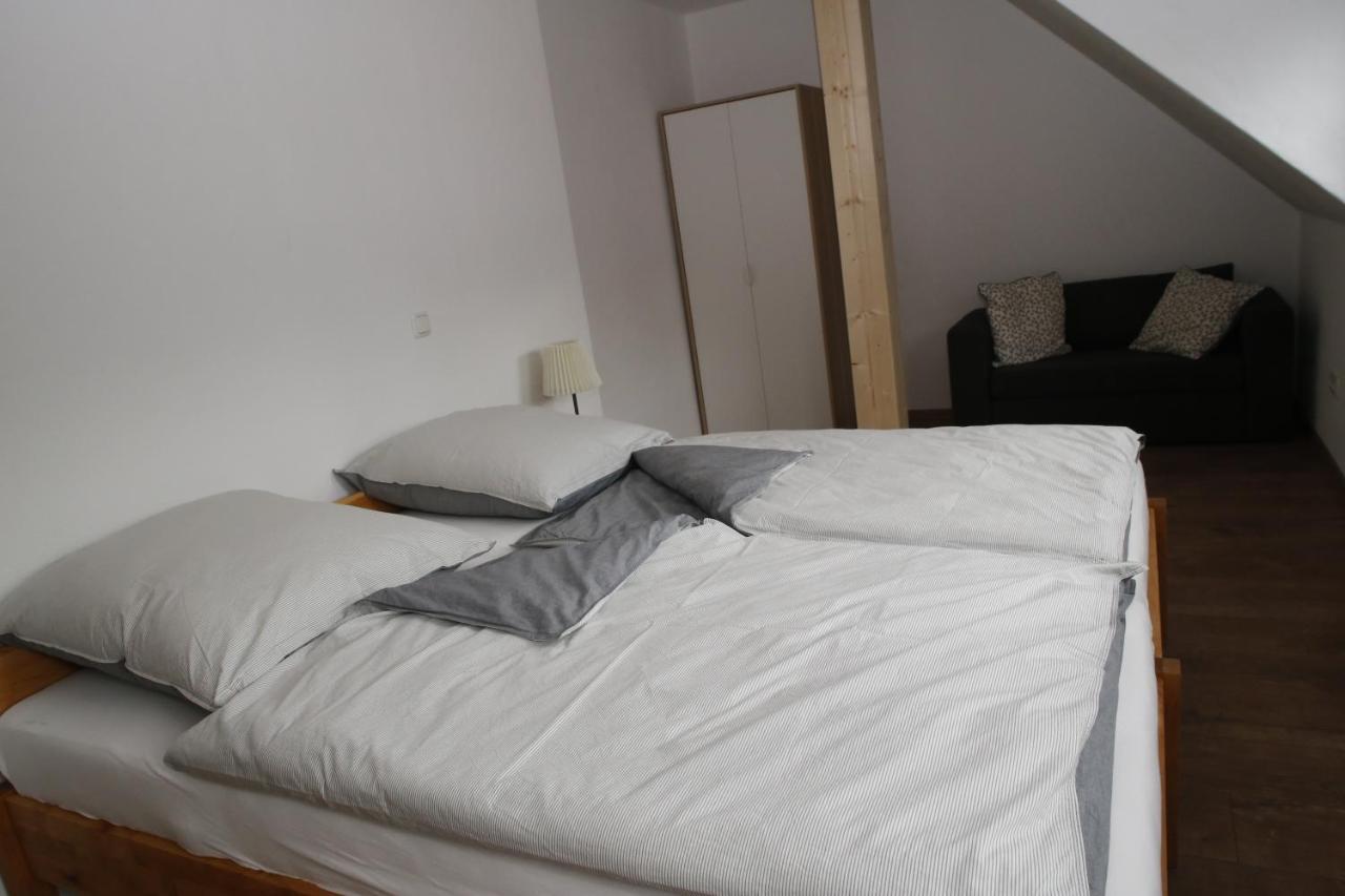 Apartmán Altes -Haus Gattendorf Exteriér fotografie